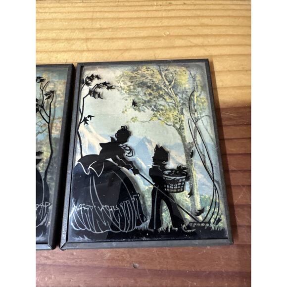 2 Vintage Silhouette Reverse Painting on Convex Glass - Picture 3 of 5